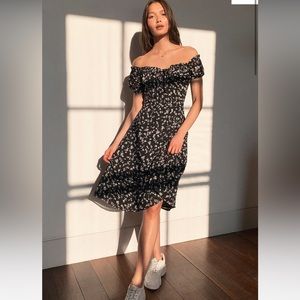 NWT Nasty Gal Struttin’ My Puff Floral Midi Dress Size 4